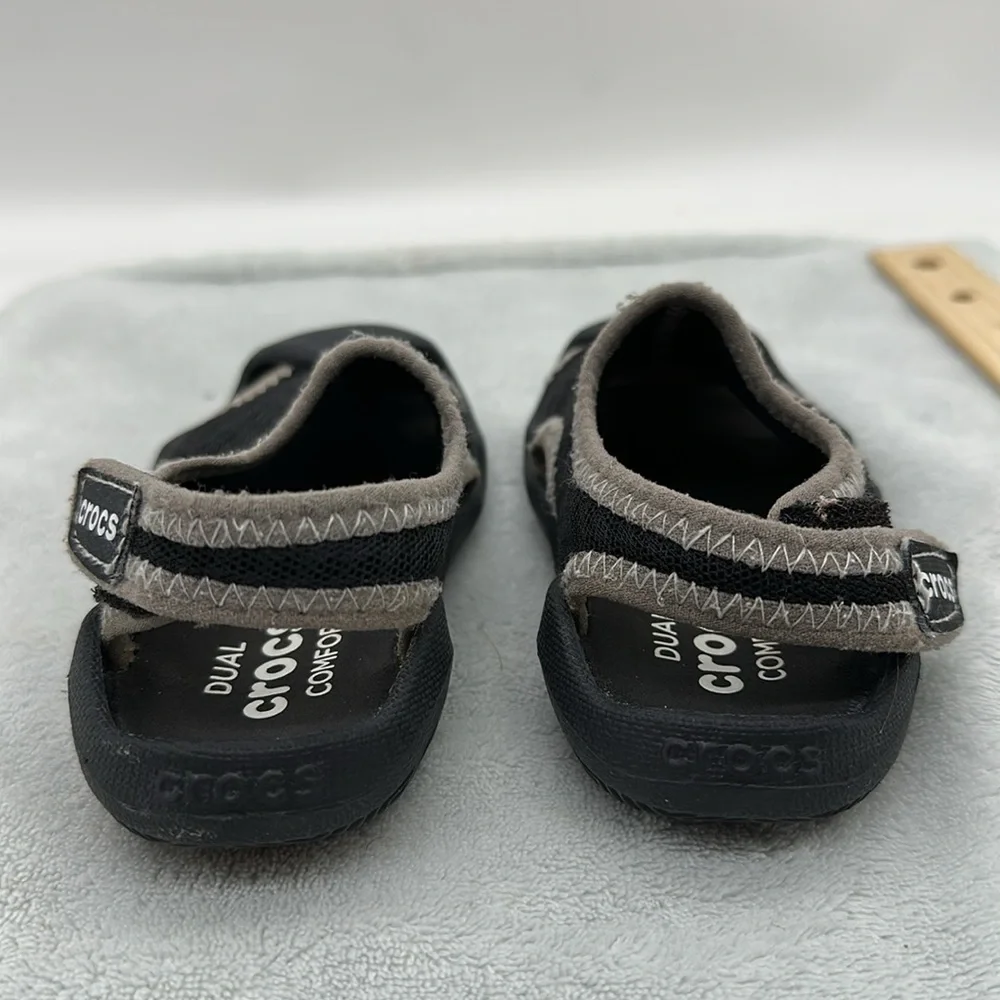 Croc’s Dual Comfort Swift Water Mesh Water Sandals Unisex Size 7